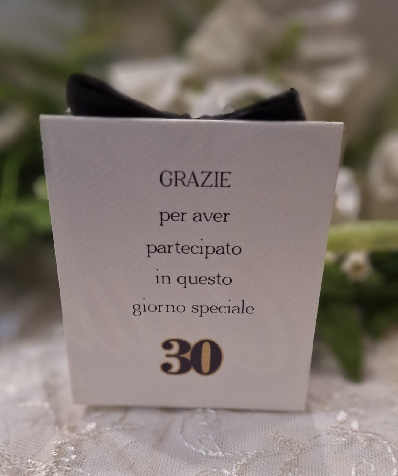 Scatola Regalo Per 30° Compleanno Personalizzabile – Crema E Oro, 24x24x24 Cm, Per Soldi E Biglietti