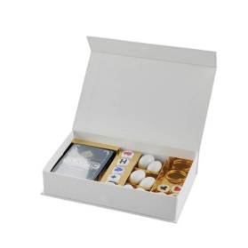 BOX CON CARTE E DADI CON PORTACHIAVI CON CONFETTI