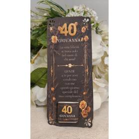 SEGNAPOSTO 40 ANNI DONNA CON CIOCCOLATINO