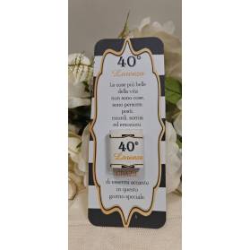 SEGNAPOSTO 40 ANNI UOMO CON CIOCCOLATINO